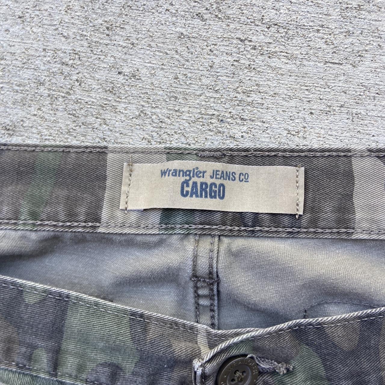 Wrangler Cargo Camo Pocket Pants Mens Size 40 x 30... - Depop