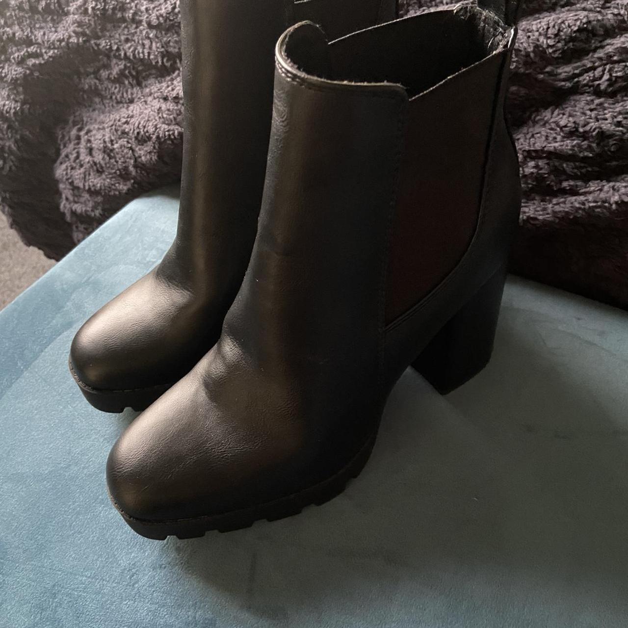 Primark Women's Black Boots Depop