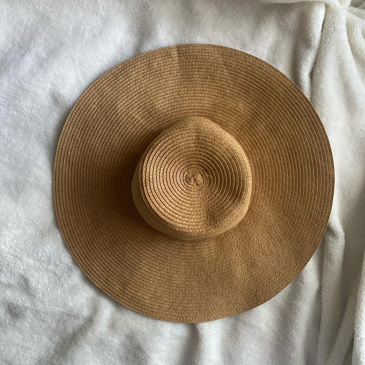 ☀️Tan Old Navy Beach Hat S/M ☀️ConditionUsed/ Looks... Depop
