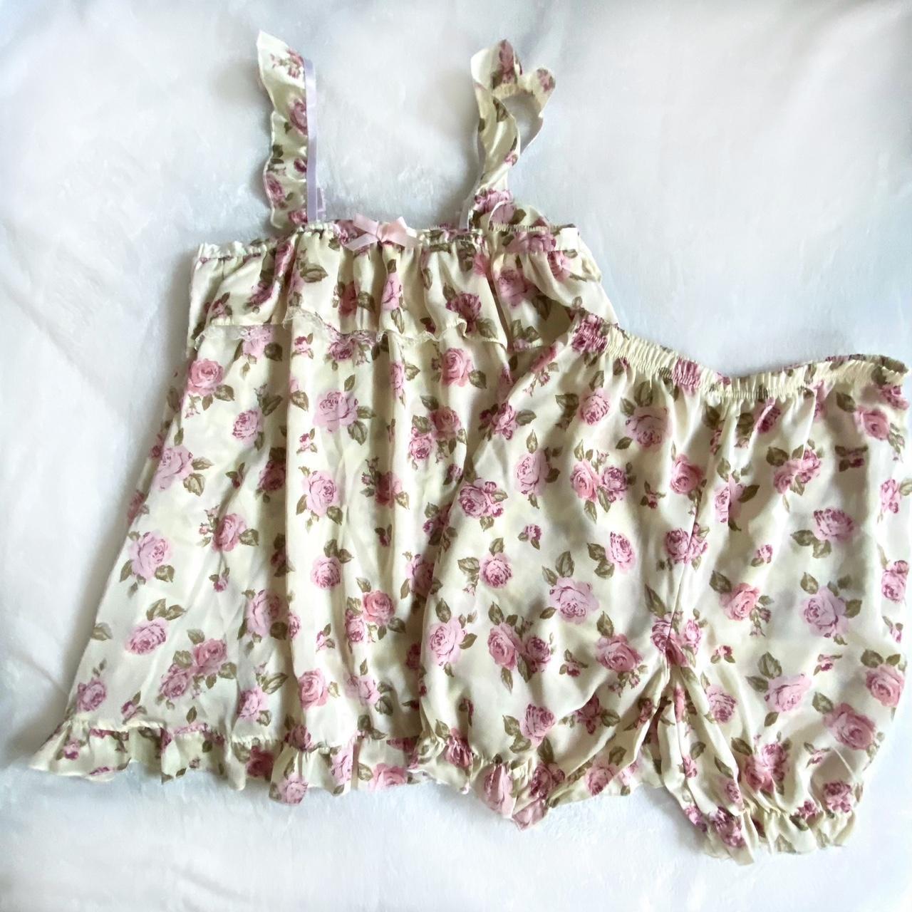 ˚୨୧⋆｡˚ pale yellow floral ribbon cami and bloomers... - Depop