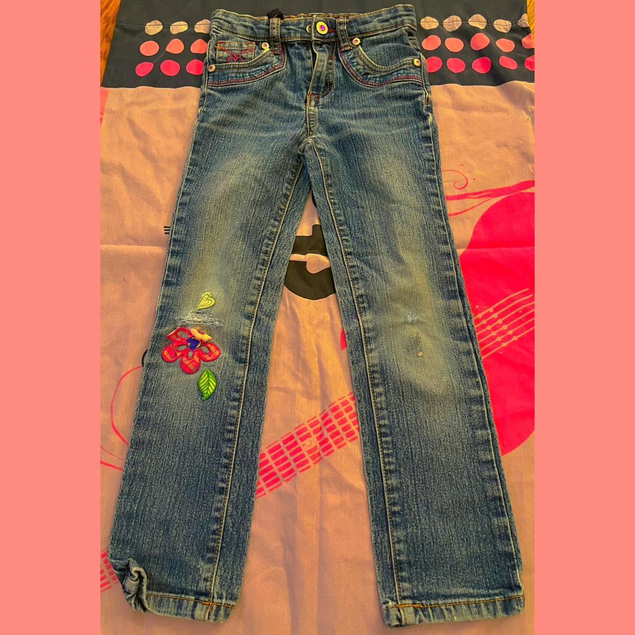 Y2K Arizona Jeans, pink stitching, flower patch on - Depop
