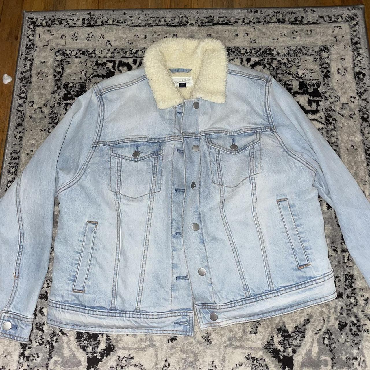 universal thread, denim jacket with faux fur lining... - Depop