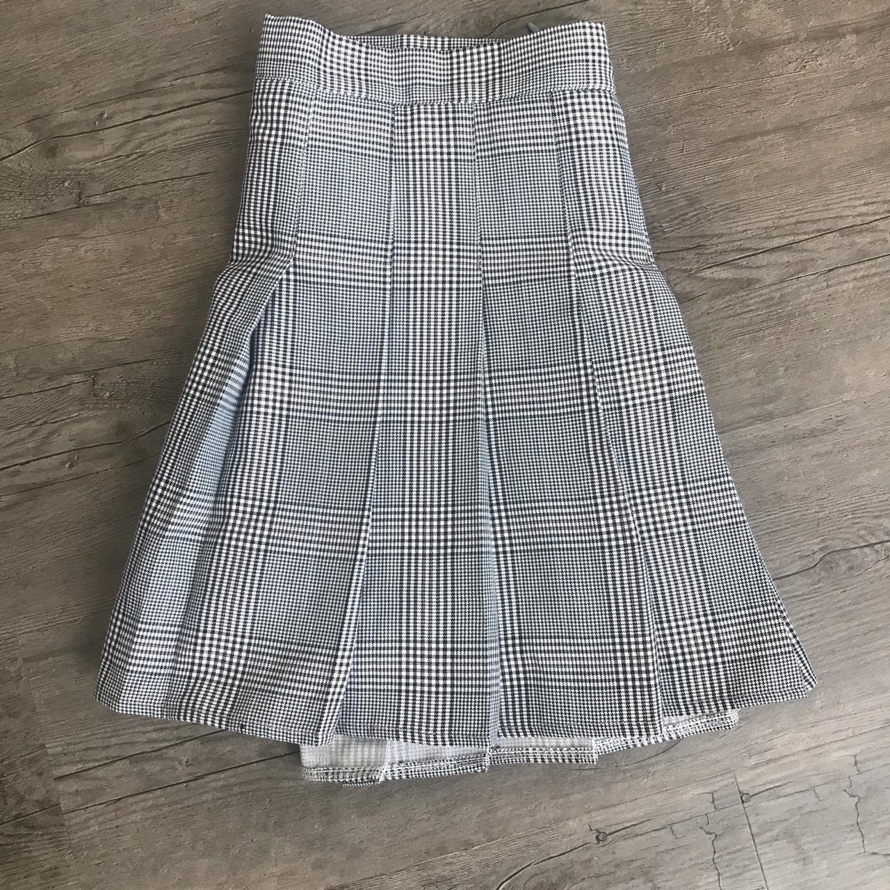 Light Grey Pleated Skirt With Zipper on the side... - Depop