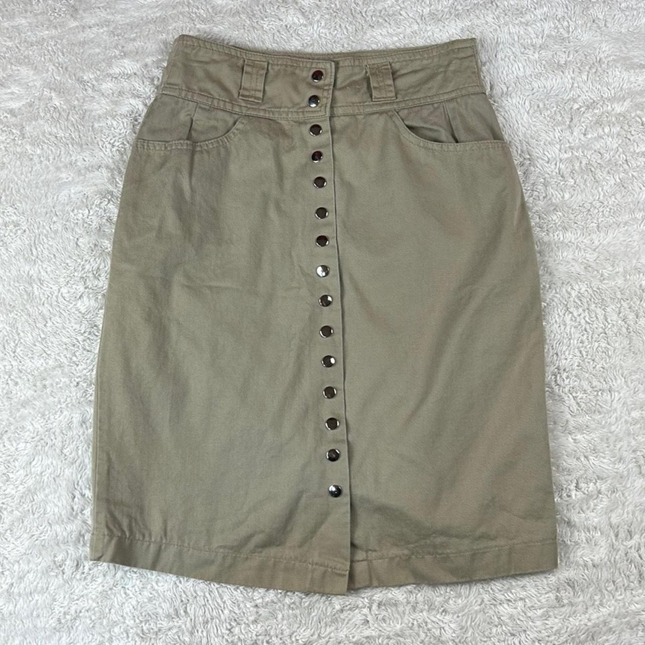 Vintage 80s Tarazzia hi waist khaki button down. Depop