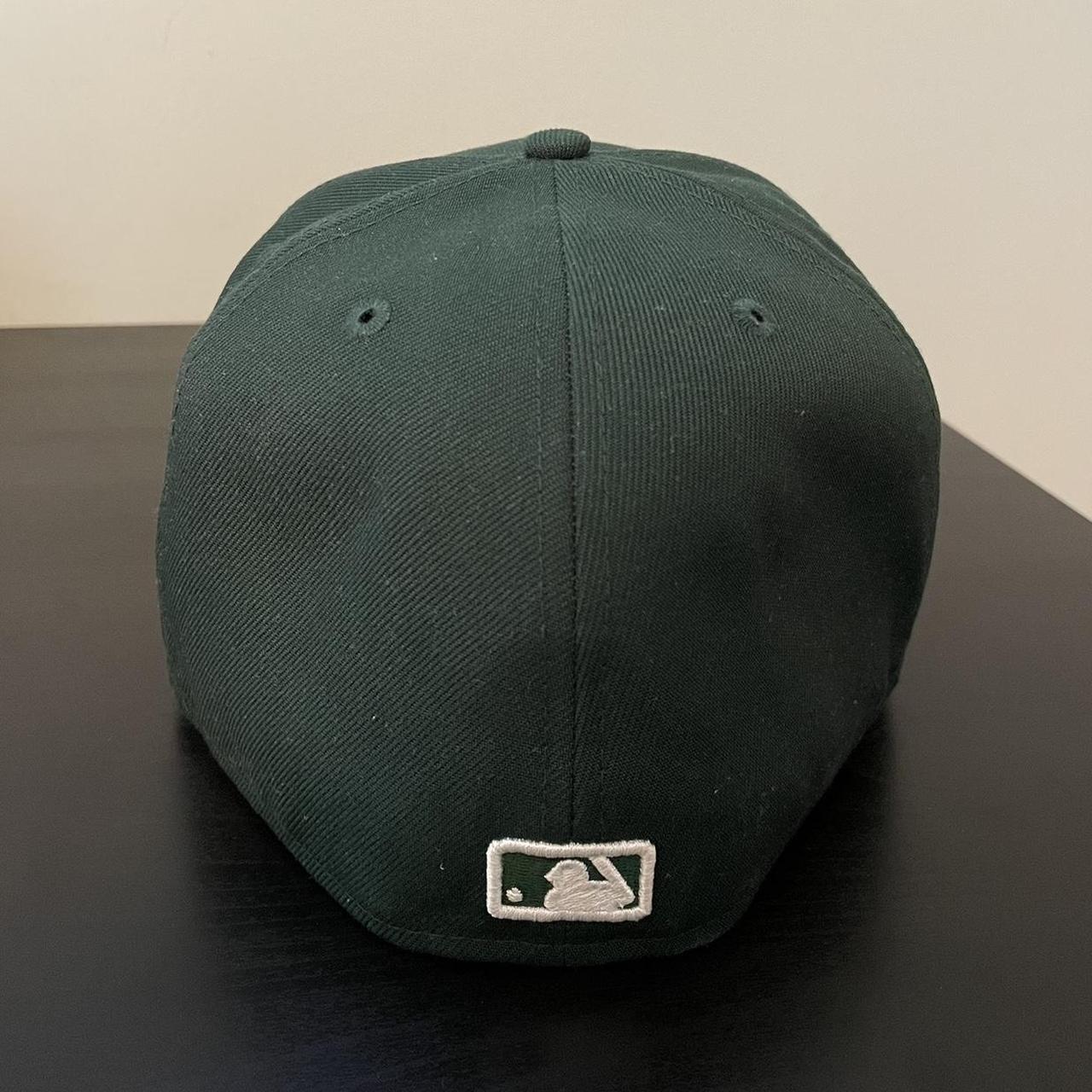 Kelly Green Atlanta Braves fitted hat new era 7 - Depop