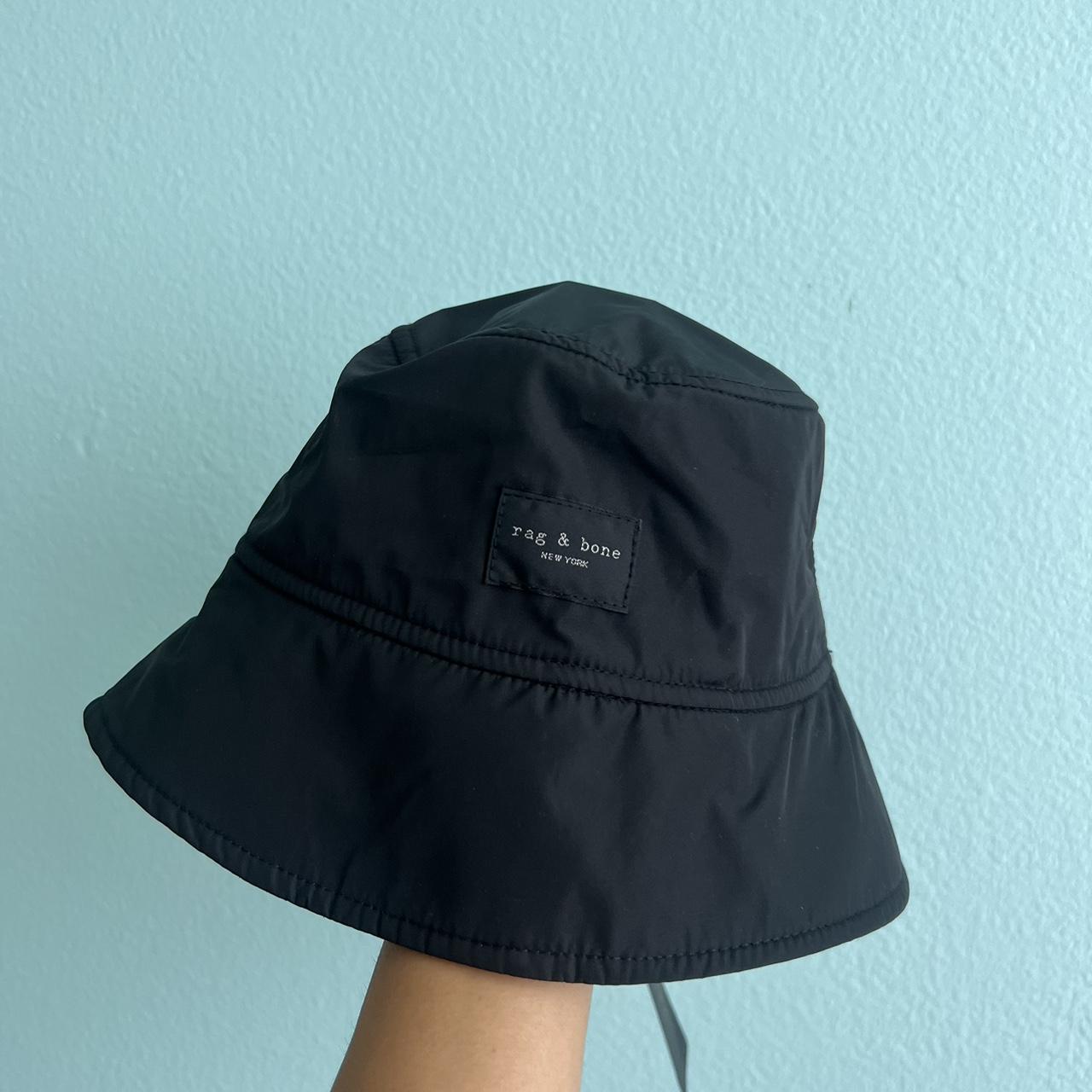 OFF-WHITE Blur Logo Bucket Hat Bone White