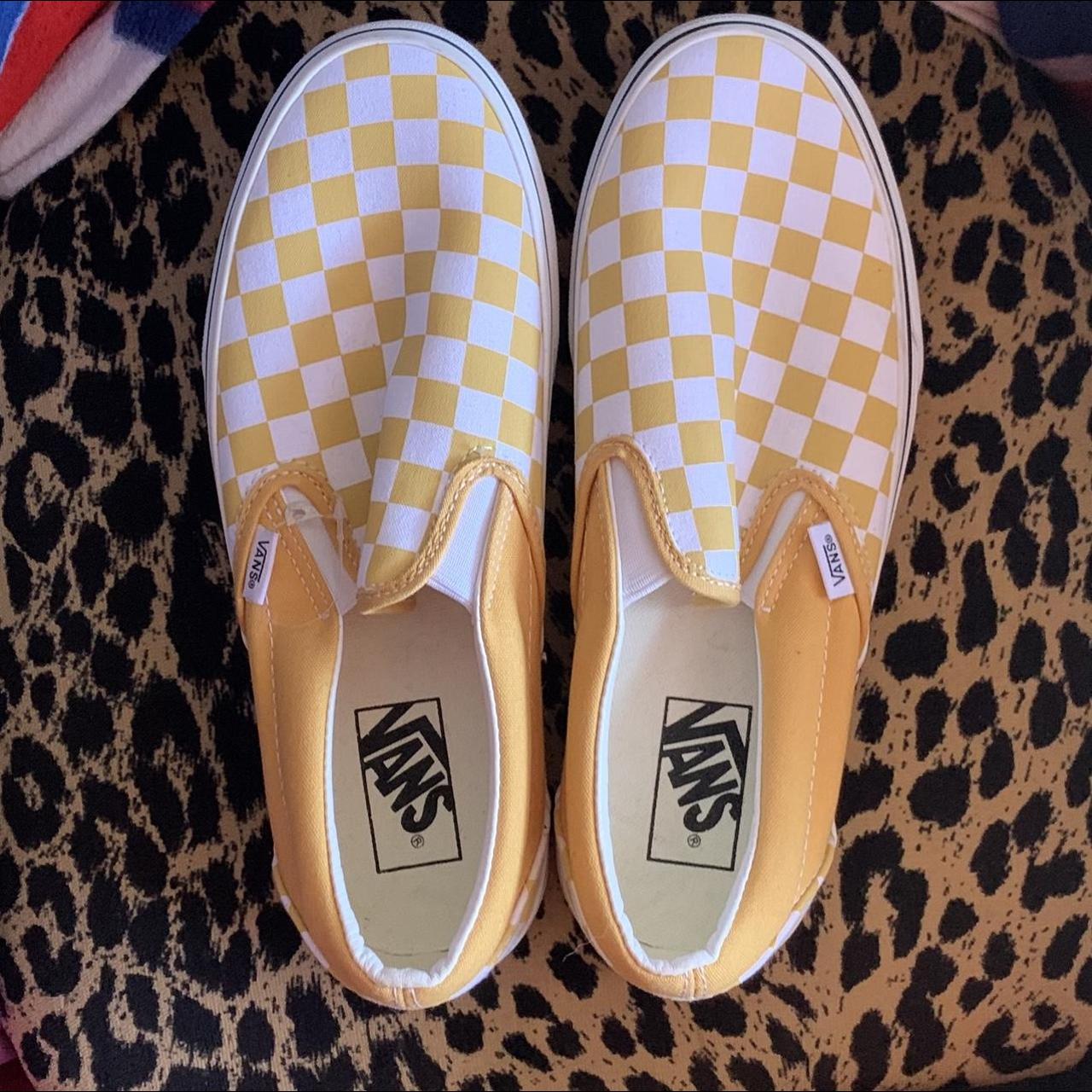 Women yellow 2024 checkered vans