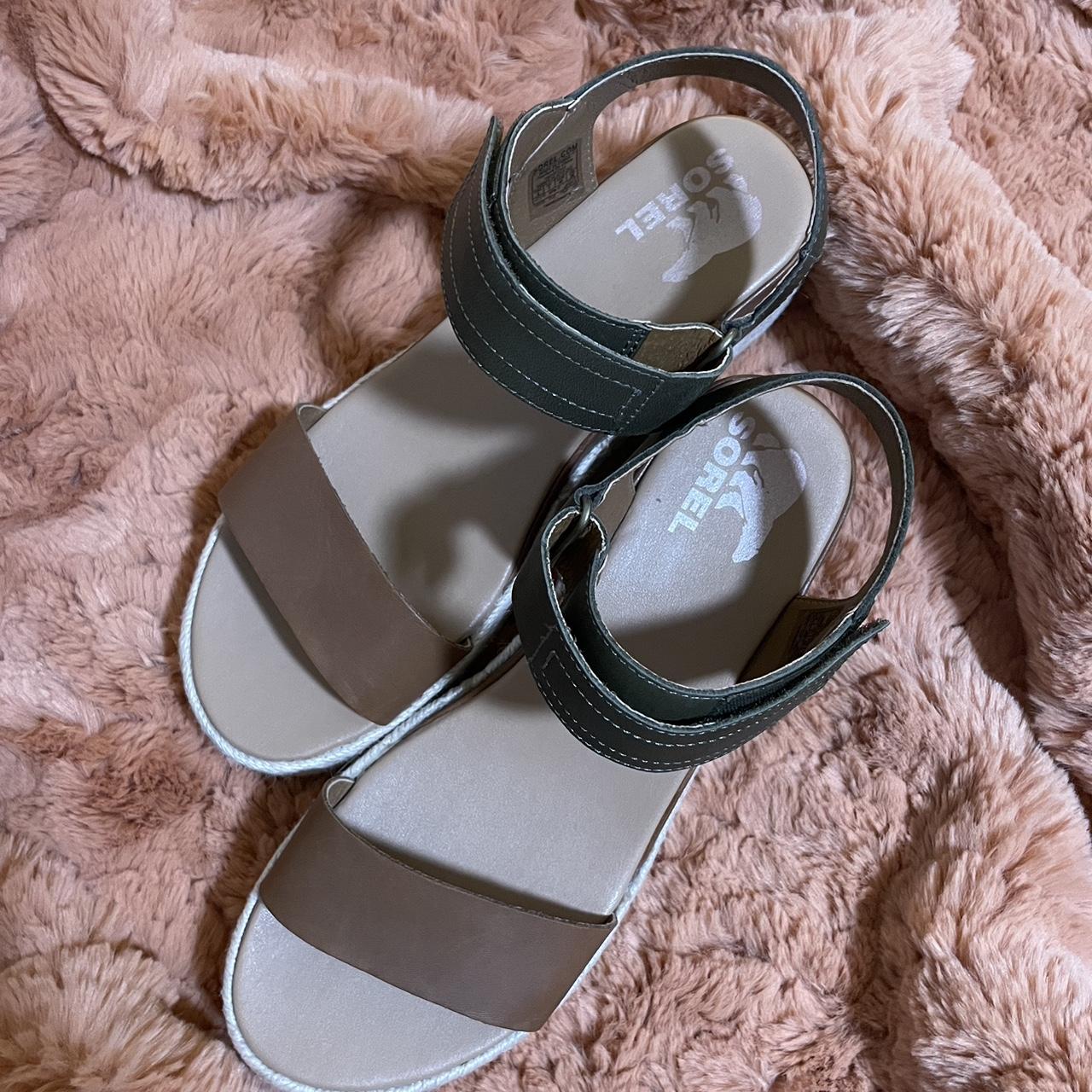 Sorel Women's Tan and Green Sandals (4)