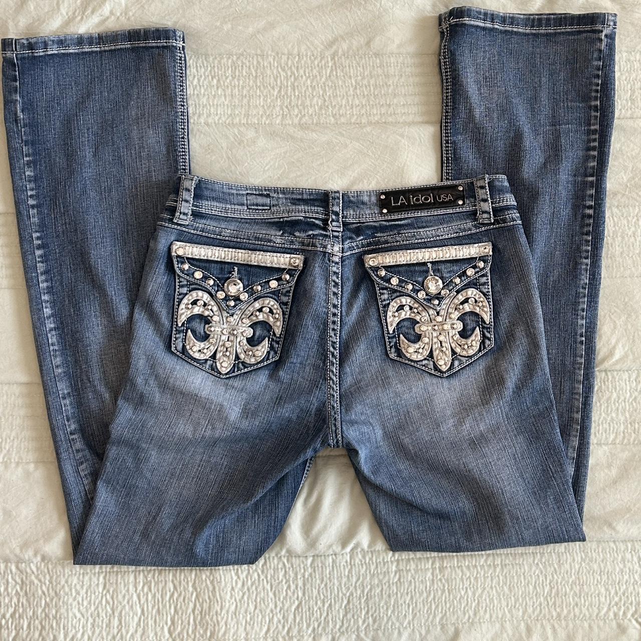 item listed by kxndralxvv