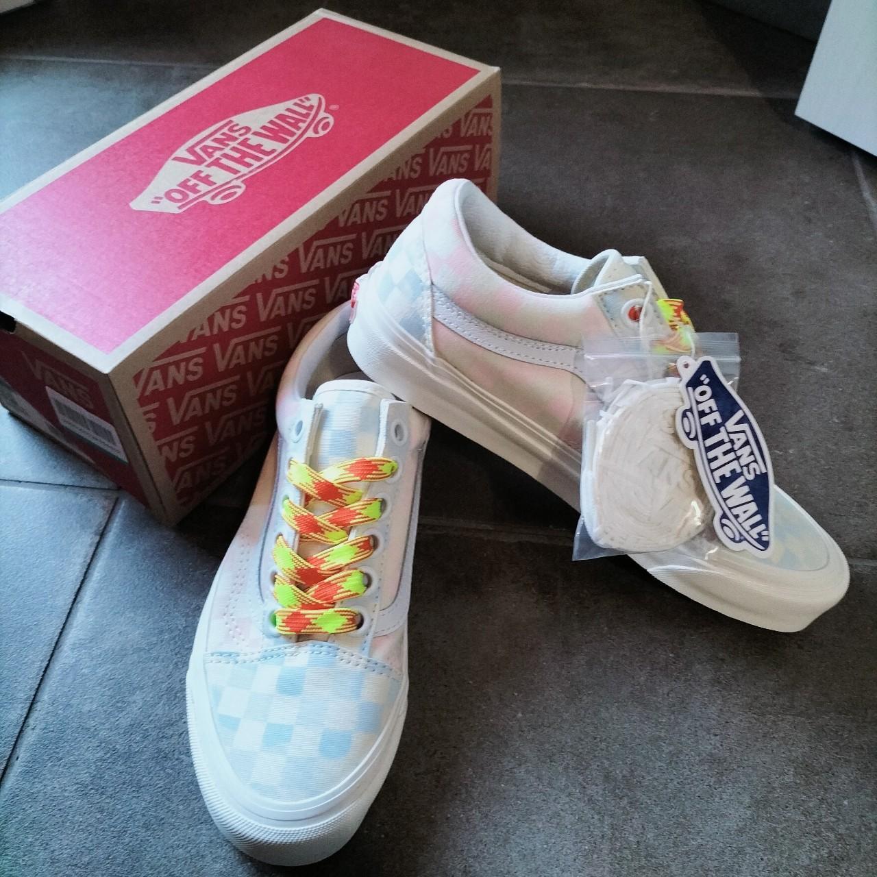 Pink vans shop rainbow bottom