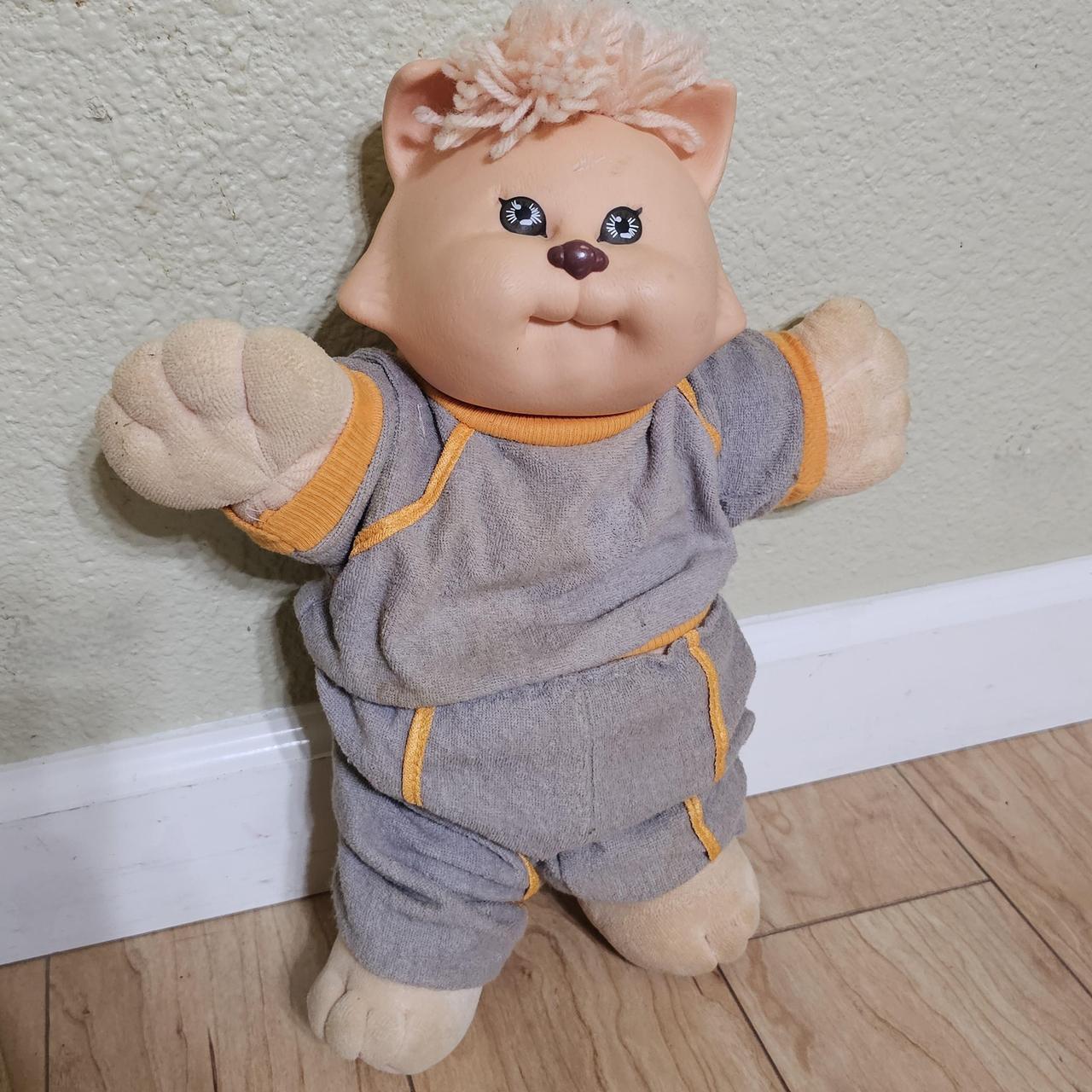 item listed by thriftsndshht