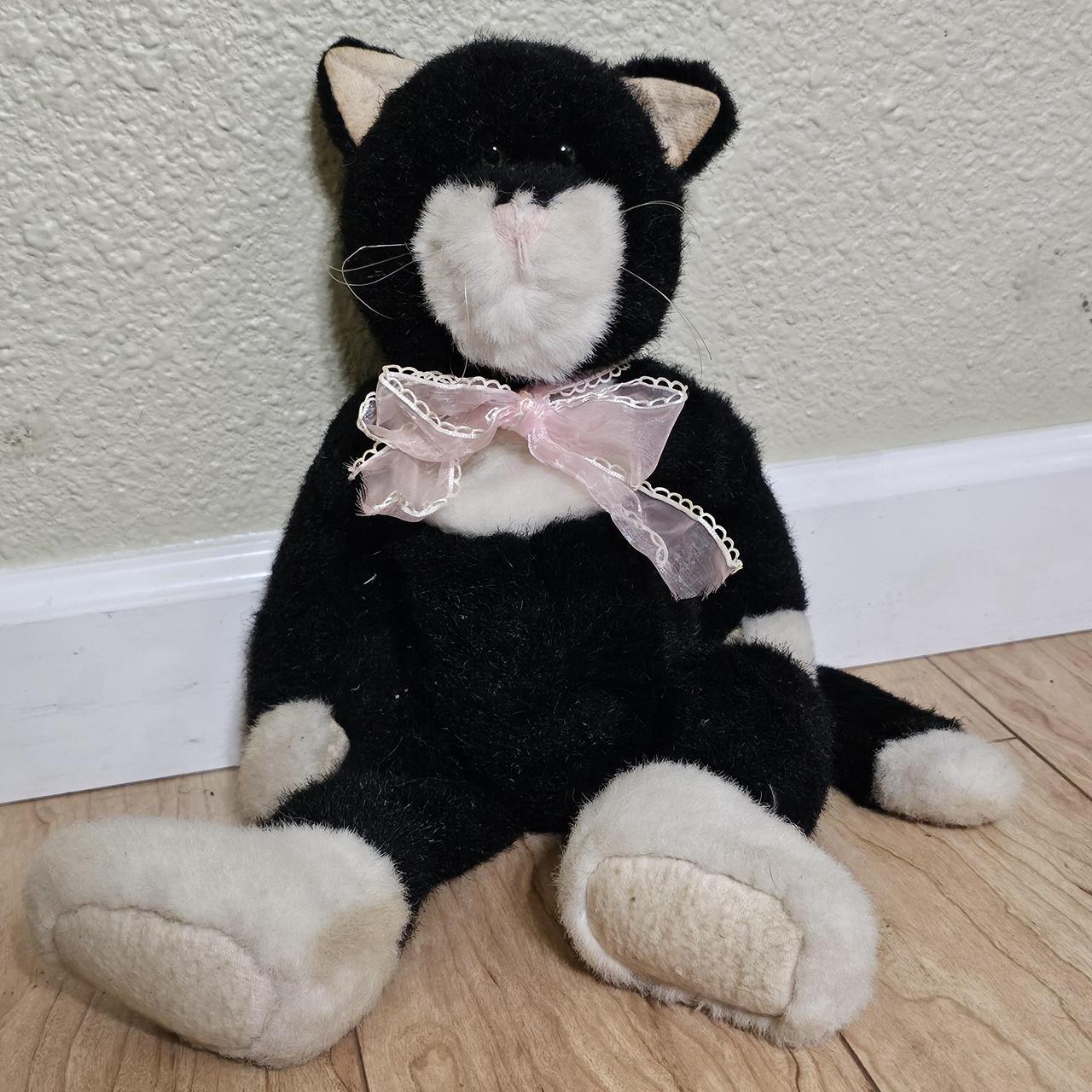 item listed by thriftsndshht