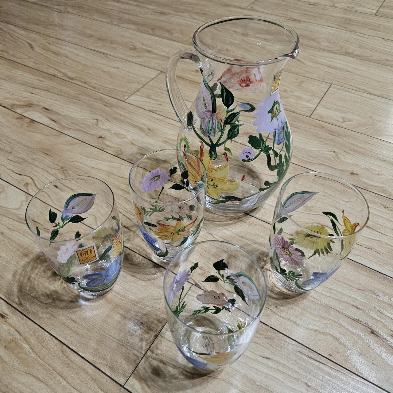 item listed by thriftsndshht