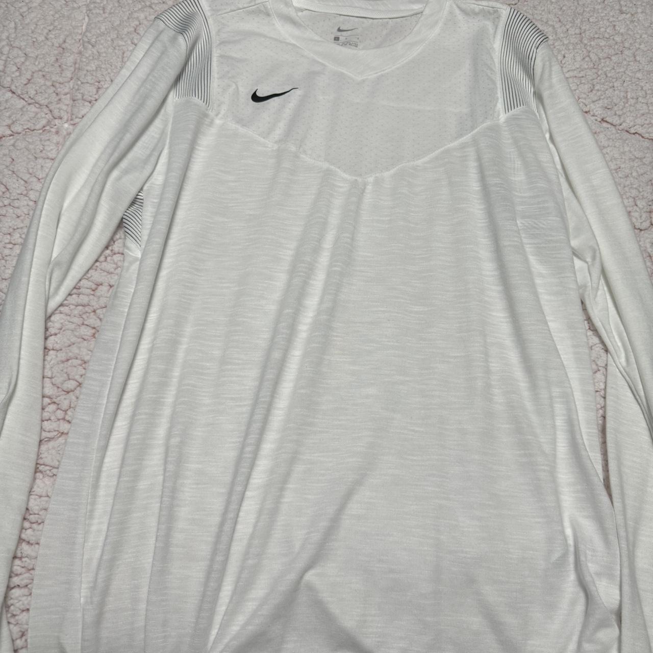 mens white nike long sleeve