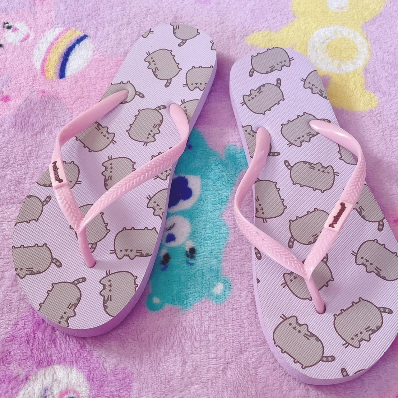 Pusheen hot sale flip flops