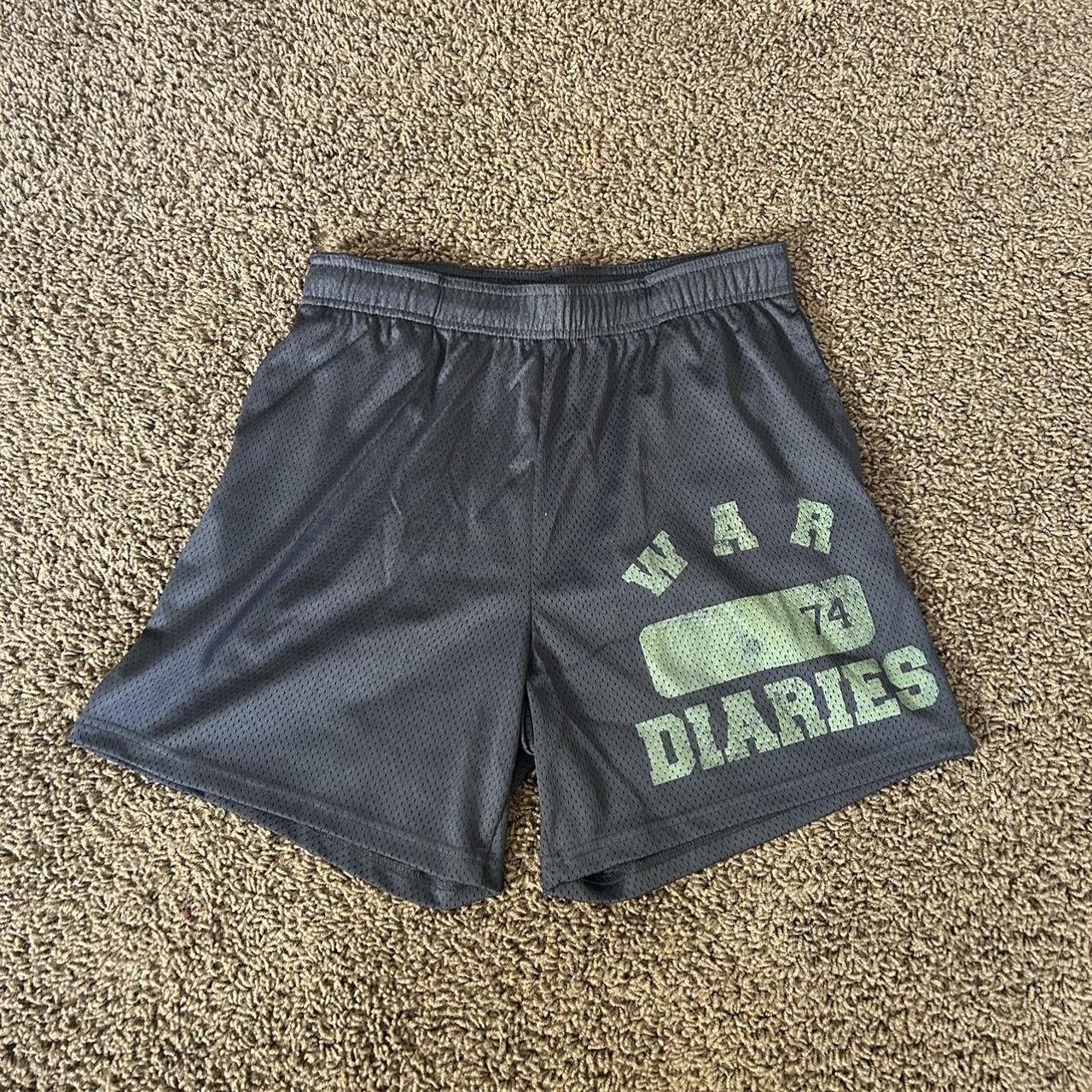 74iswar war diary shorts -Tagged size medium -5... - Depop