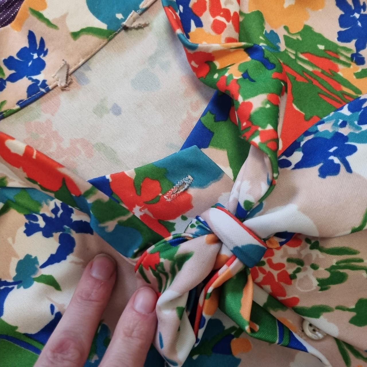 60s FLORAL Shirt It's Spring all year round baby!... Depop