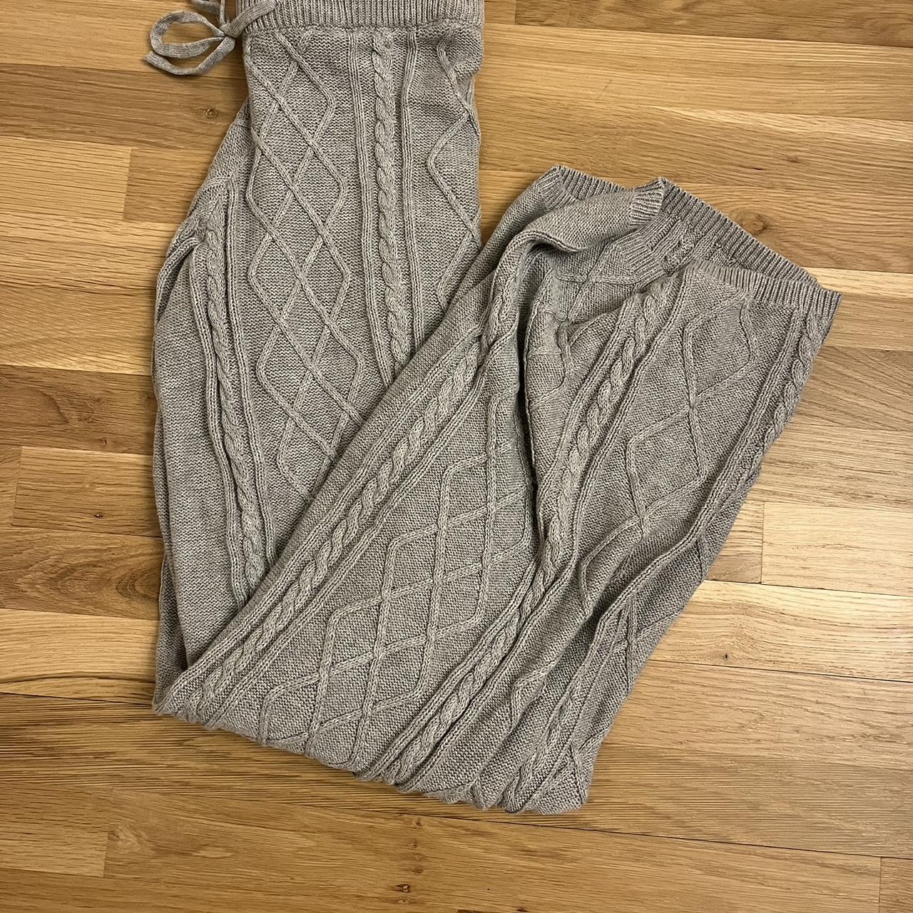 edikted xs/s grey knit pants originally 82 so cute... Depop
