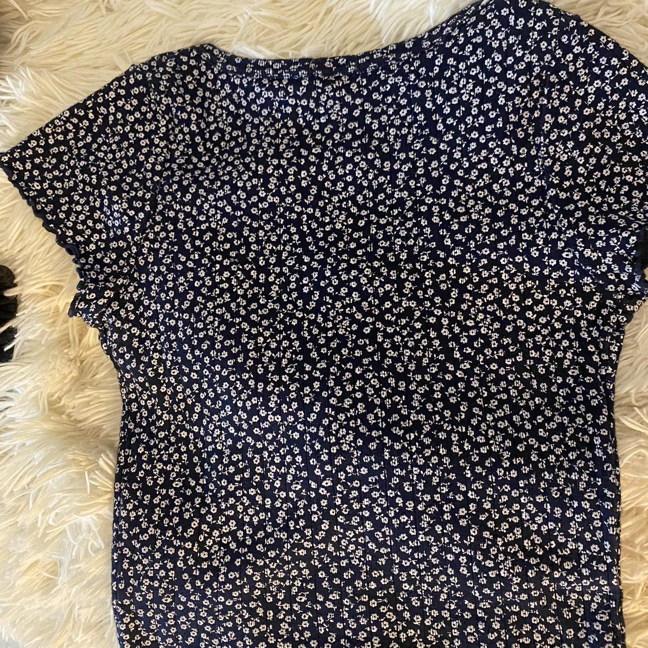 dark navy blue floral brandy melville top - in good... - Depop