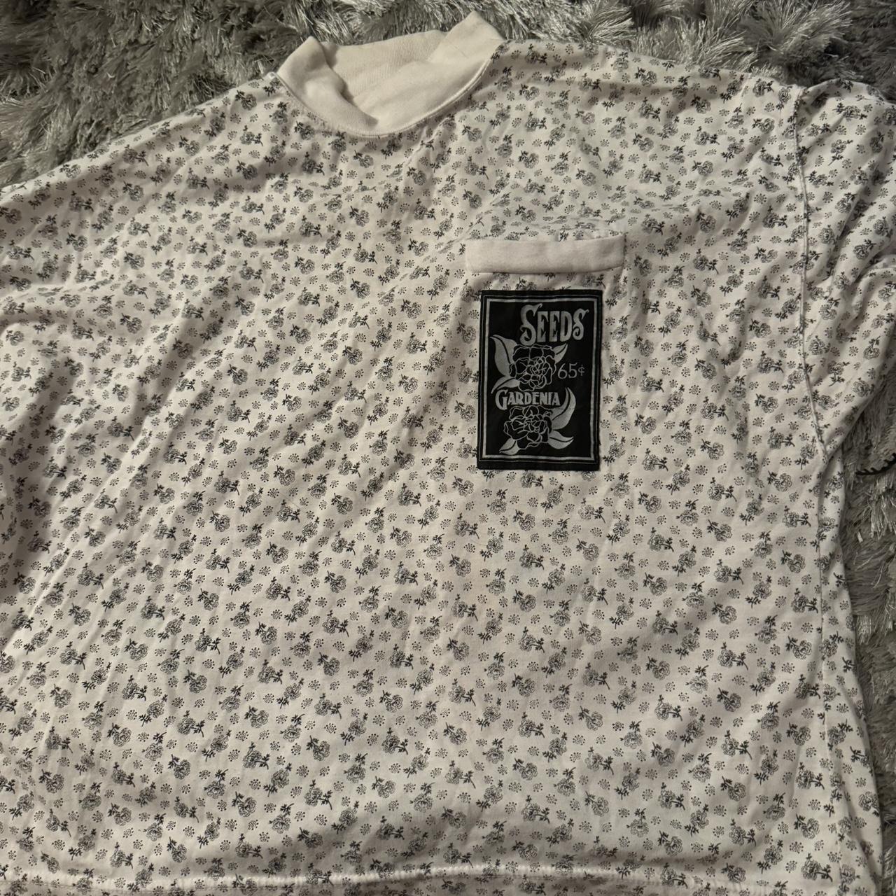 item listed by lunapeteyy