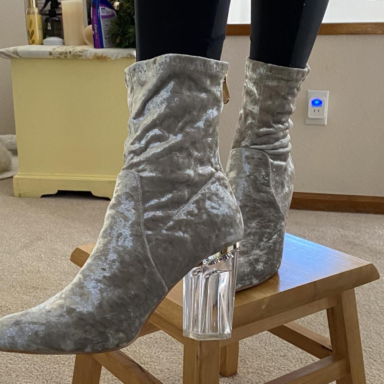 Cape robbin hot sale silver boots