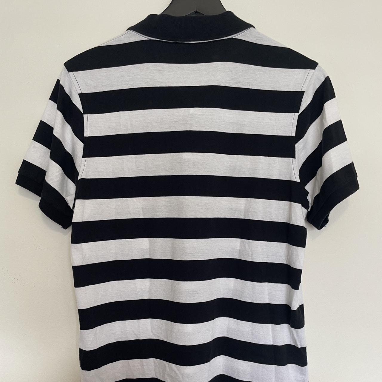 Burberry Men's Black and White T-shirt | Depop