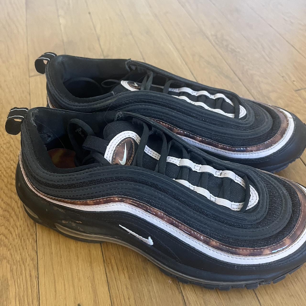 ladies nike airmax trainers