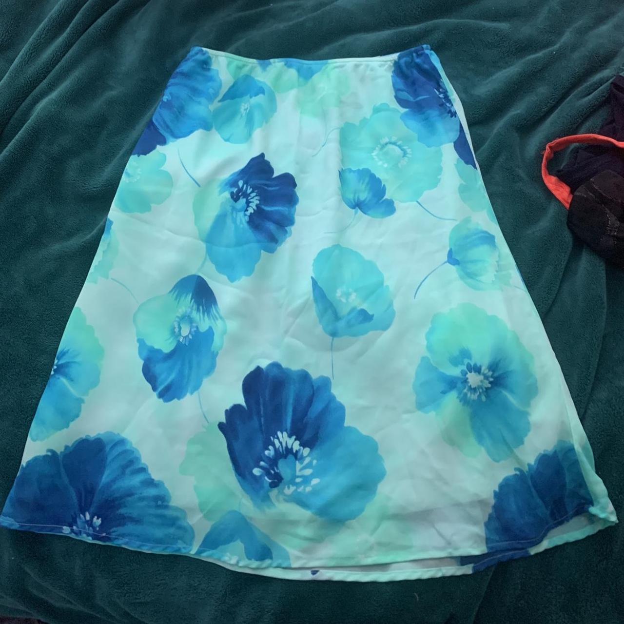 adorable vintage floral midi skirt. 90s vibes free... - Depop