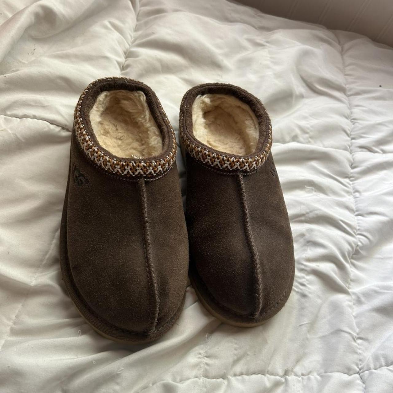 chocolate brown ugg tasmans size 3 selling because... - Depop