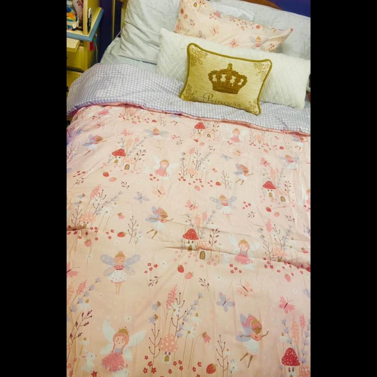 Pottery barn store princess quilt