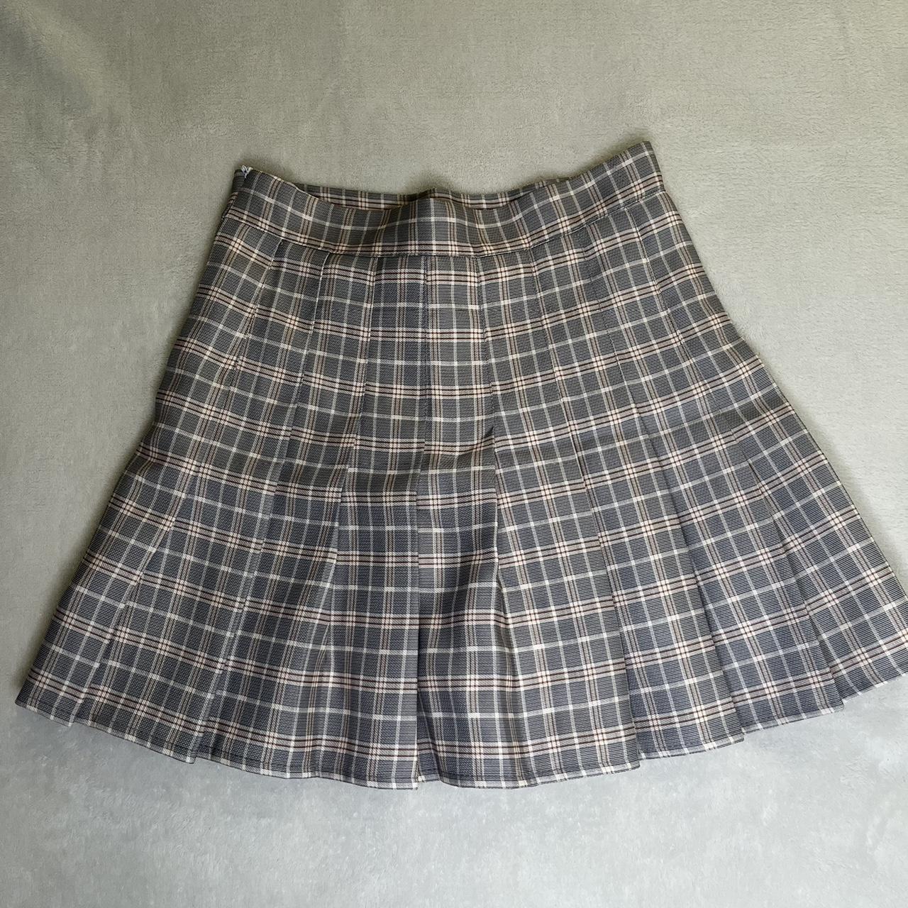 Niji Smile - Mini Pleated Skirt