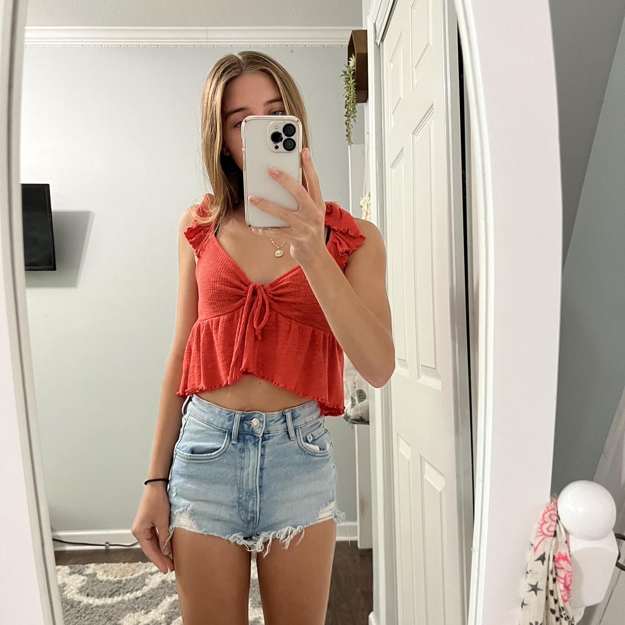 American Eagle Women's Vest Depop