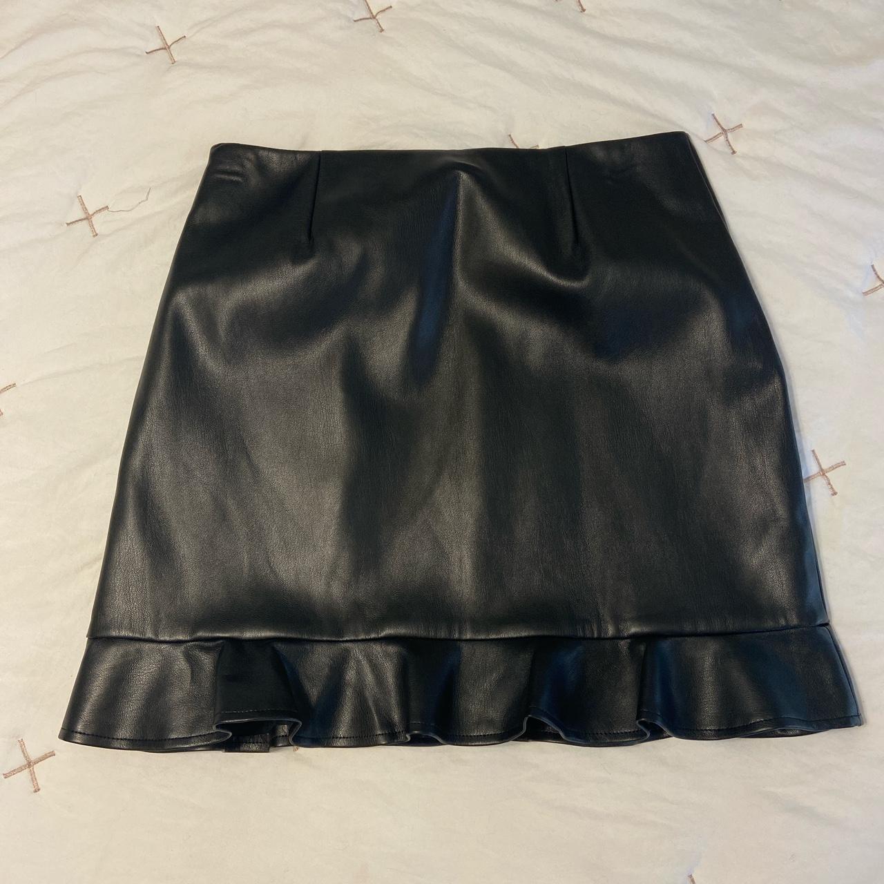 Versona black leather skirt 🖤 • super cute skirt,... - Depop