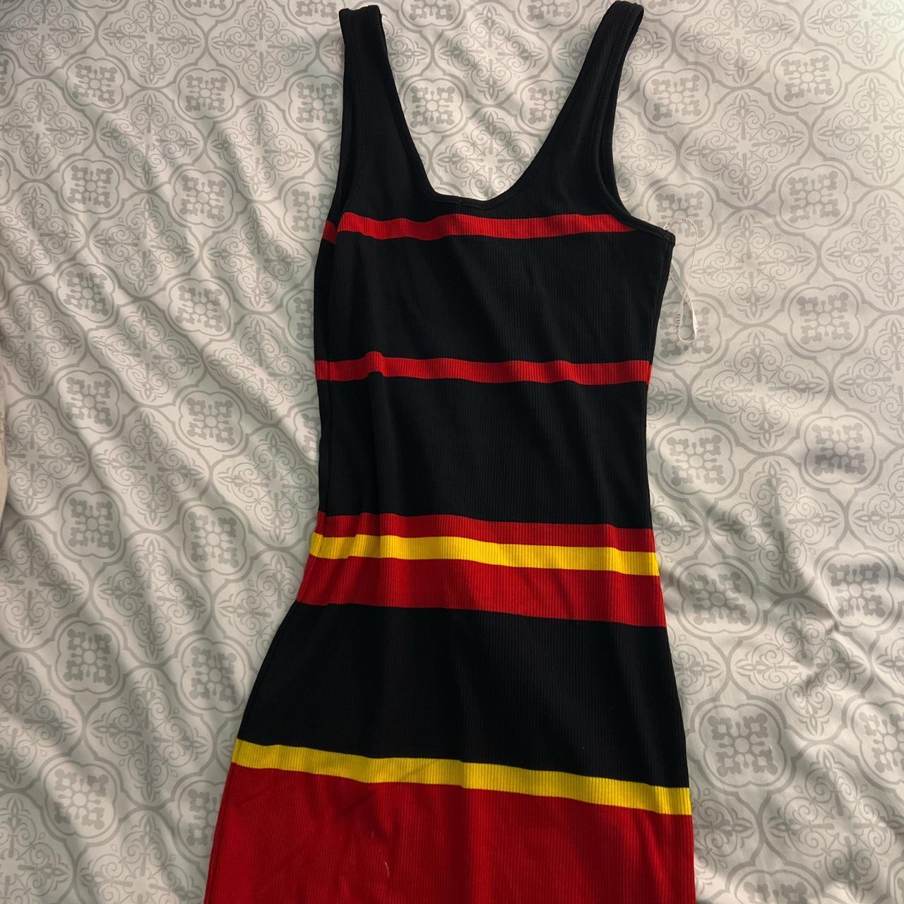 Guess midi bodycon dress - Depop