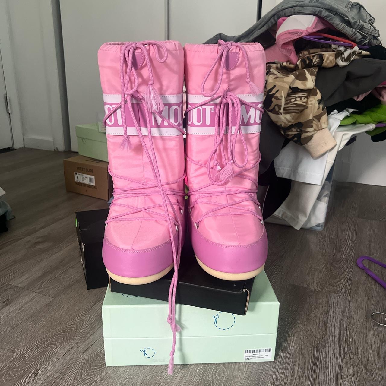 Pink Nylon Mootboot EU 3941 US 78.5 Worn once... Depop