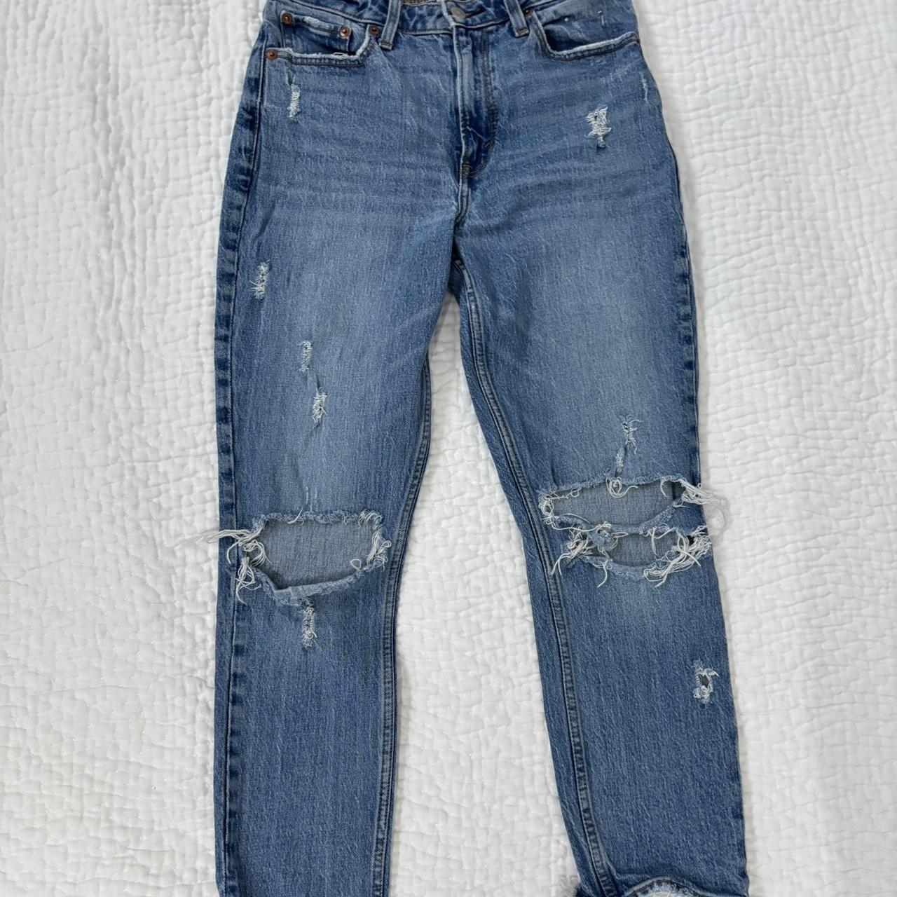item listed by josselyn124