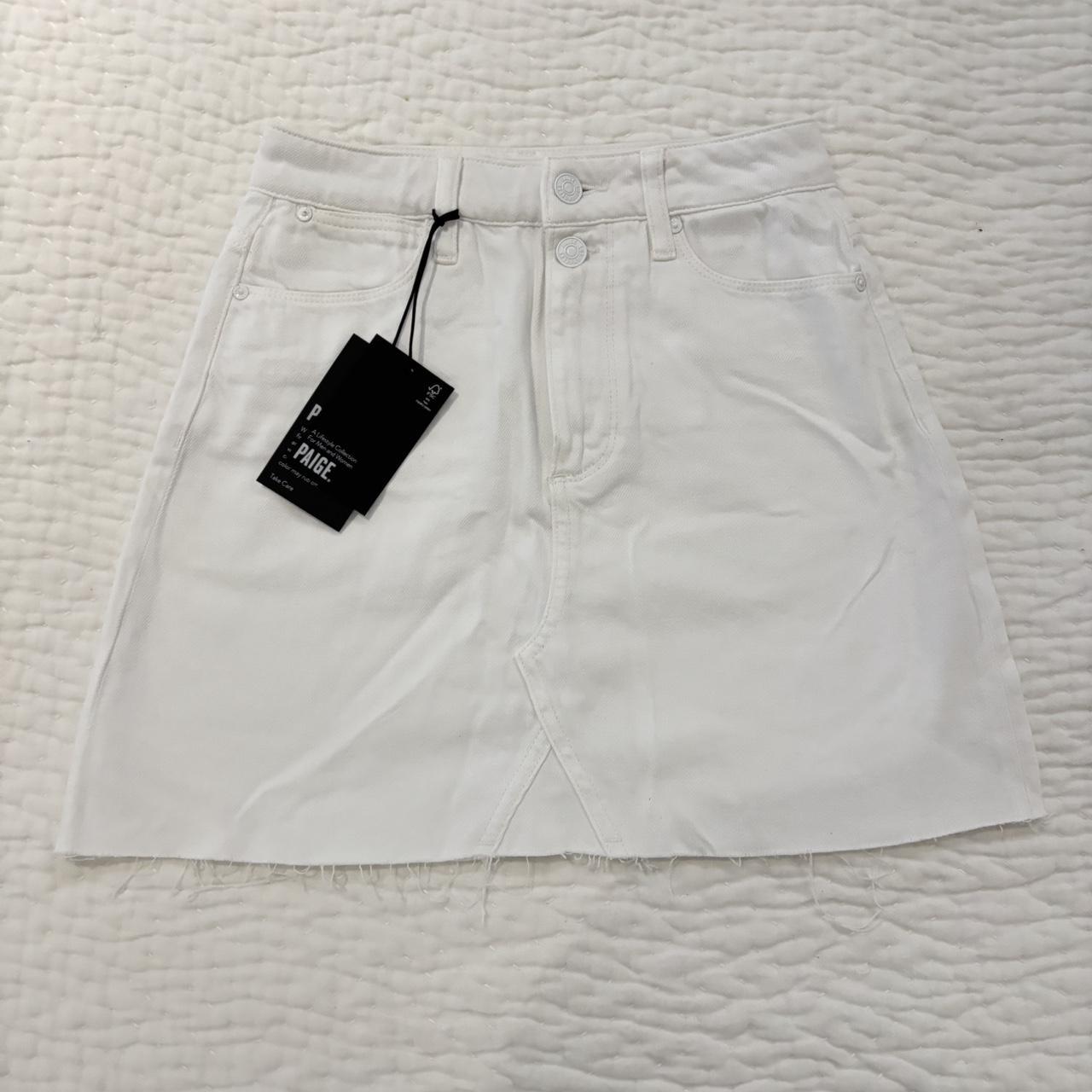 item listed by josselyn124