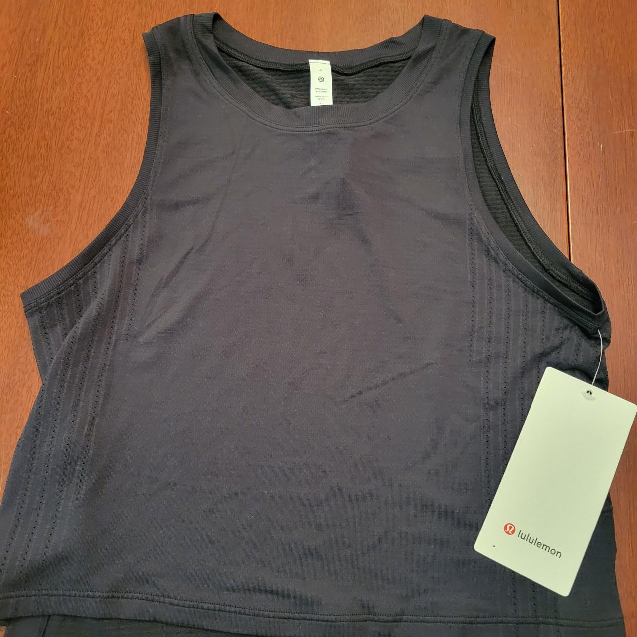 Lululemon Women's Vest Depop