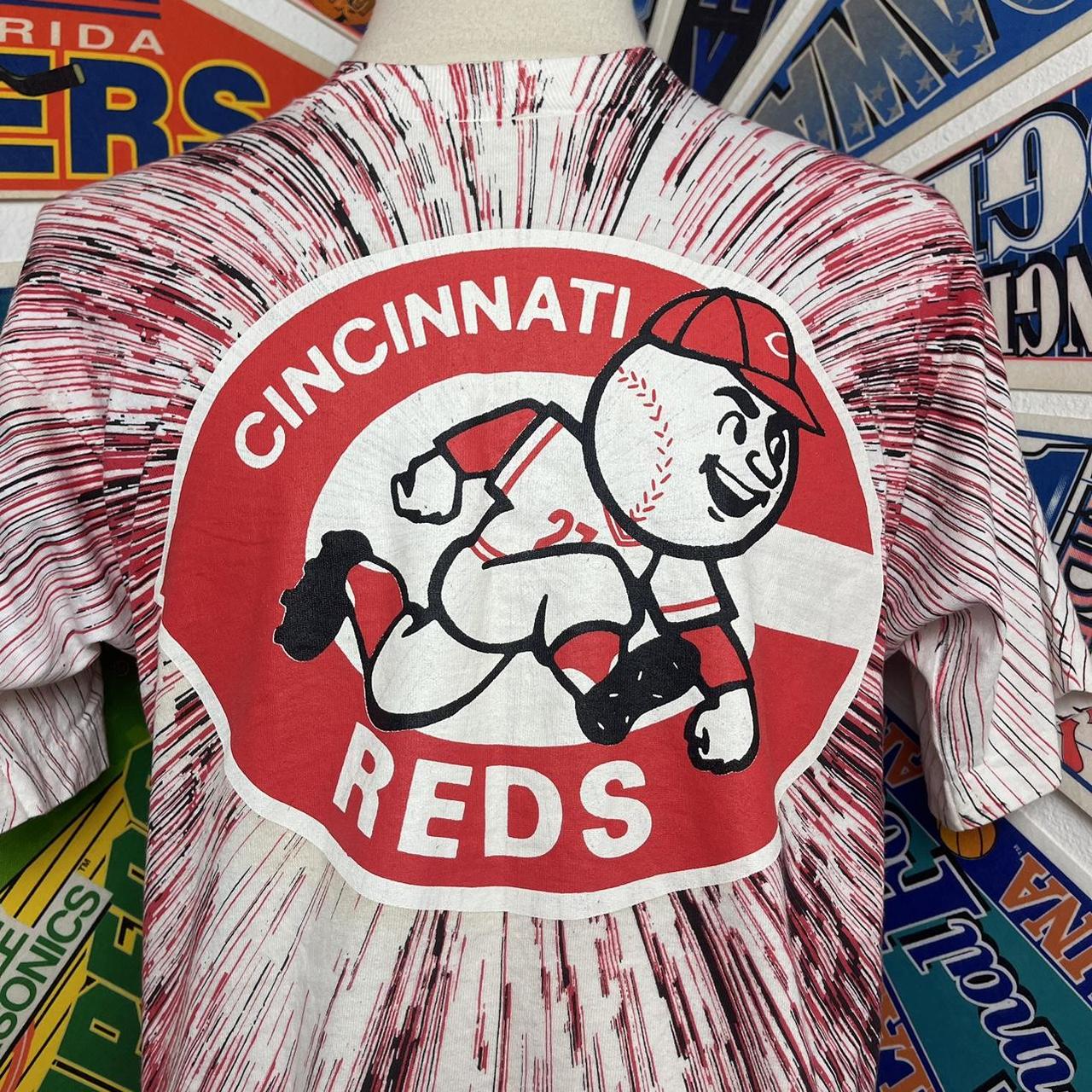 Vintage Cincinnati Reds MLB AOP Tee Sz: L 21.5 x - Depop