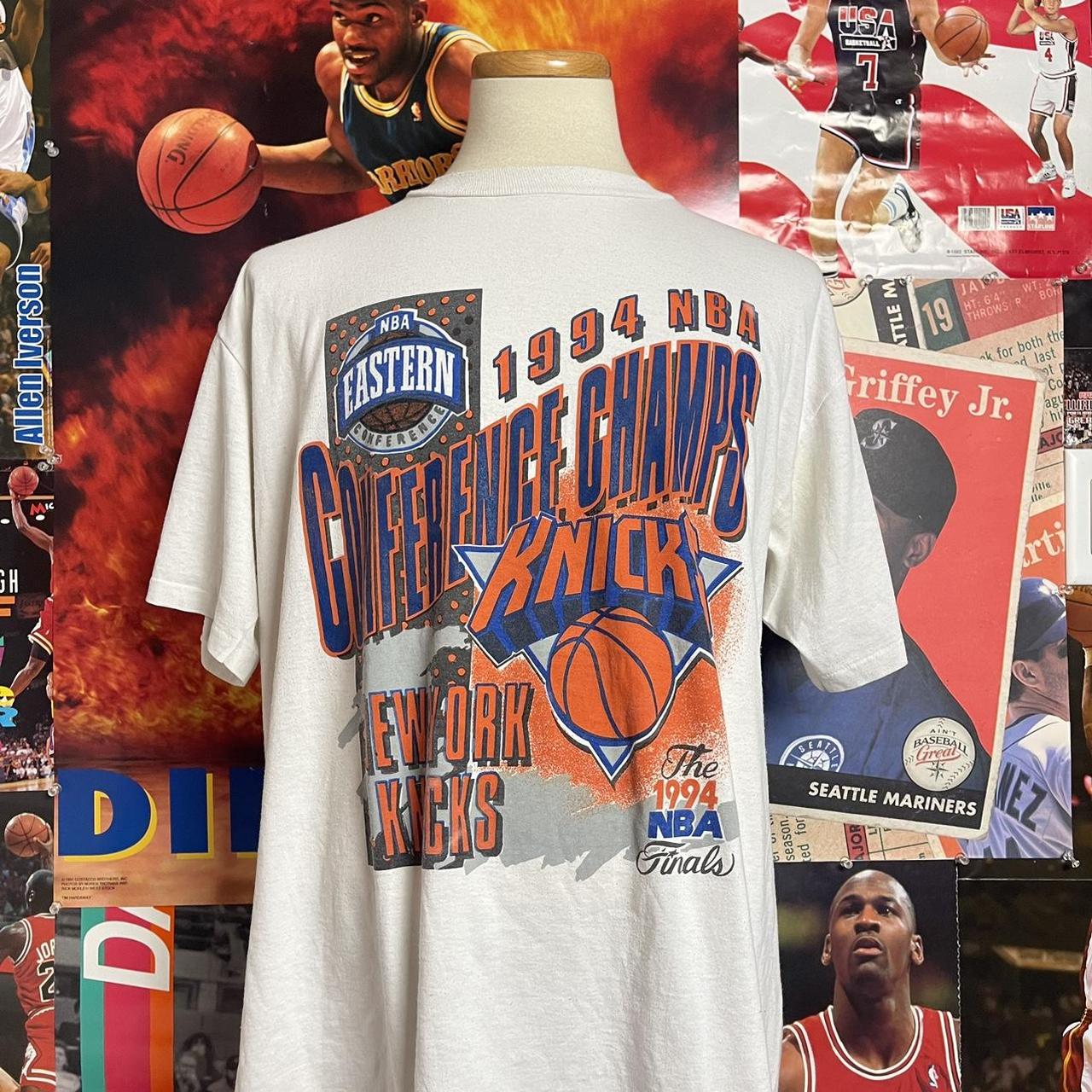 NBA Newyork Knicks Tshirt / XL