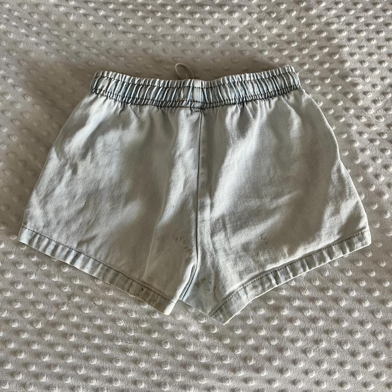 pacsun light wash shorts ~ xs, but drawstring fits... - Depop