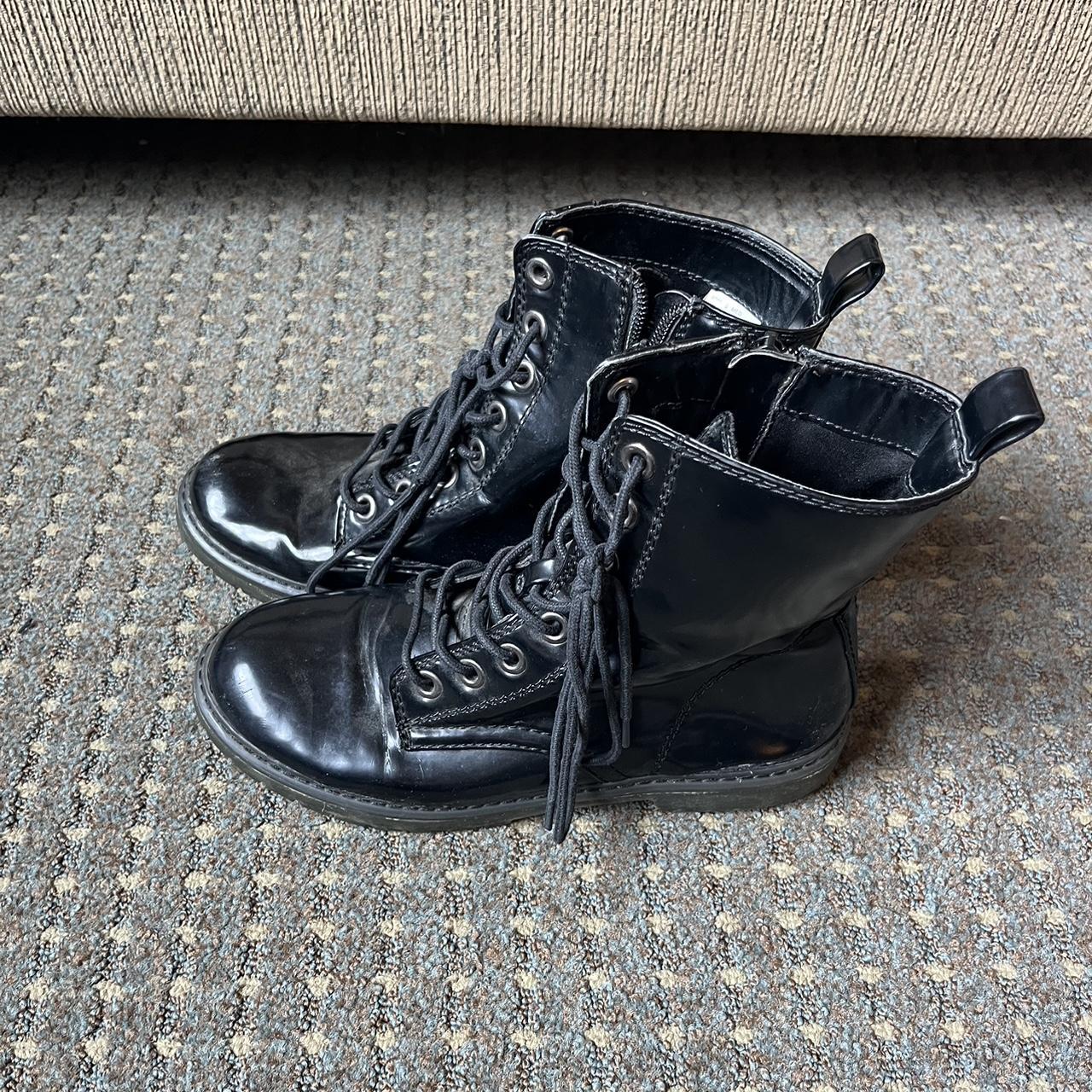 Combat boots hotsell size 8