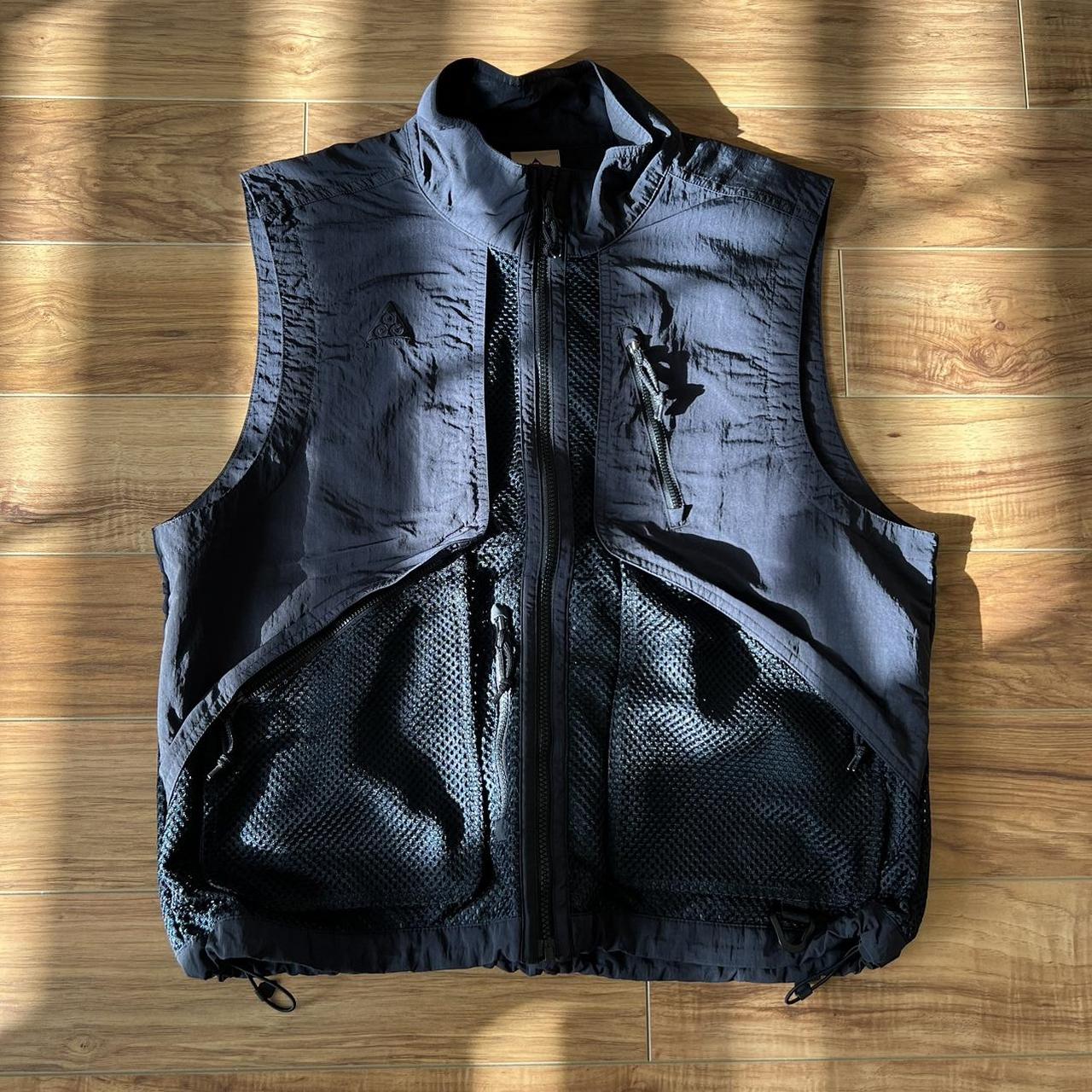 Nike ACG Vest Triple Black Size Small