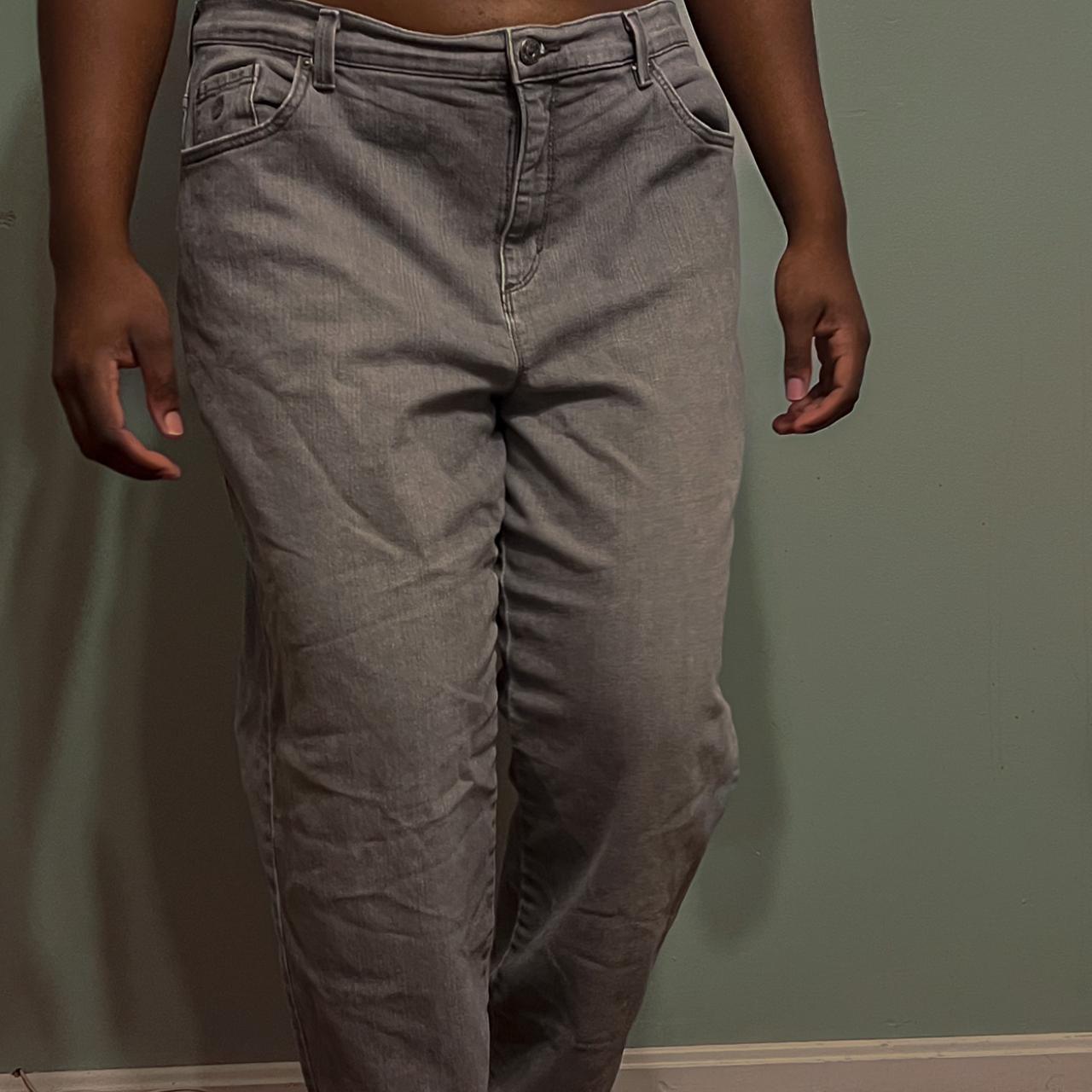 Gloria Vanderbilt Stone Grey Straight Jean, Fits - Depop