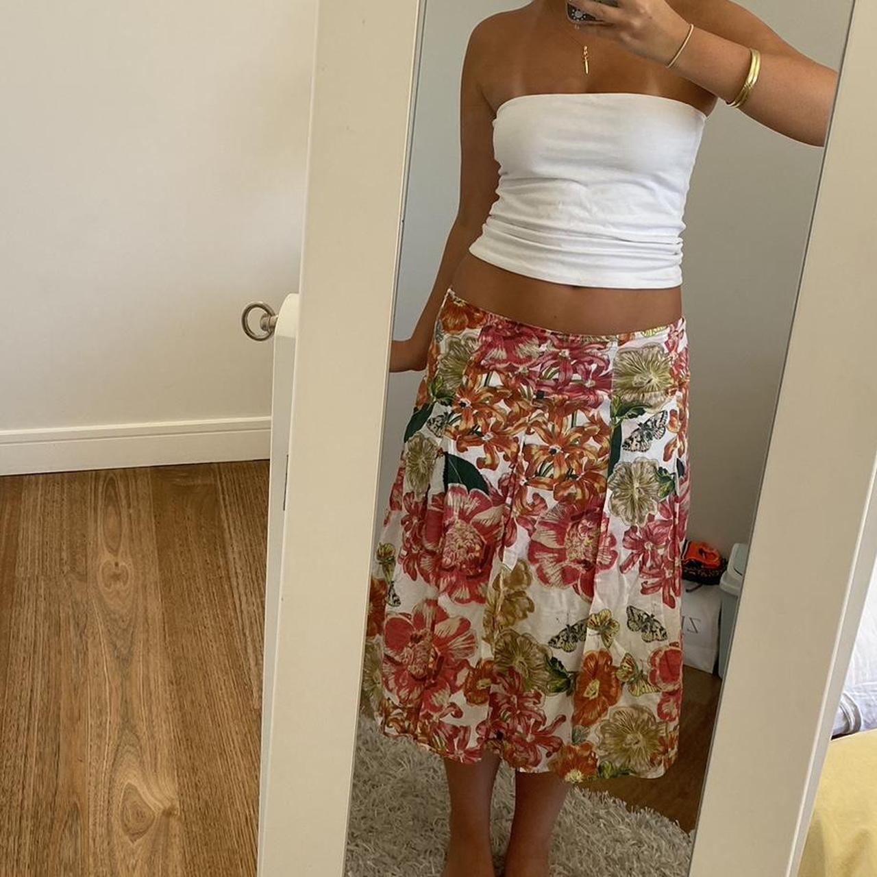 Blue illusion floral patterned midi skirt size 10 Depop