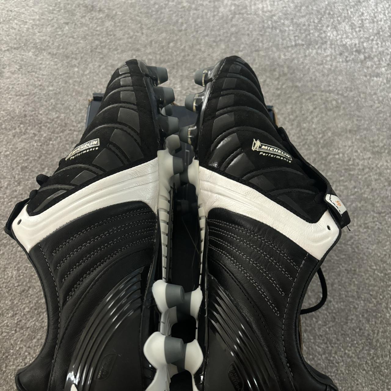 アンブロ　SX-VALOR Umbro Men's SX Valor TF Indoor Soccer Shoes - Sportco