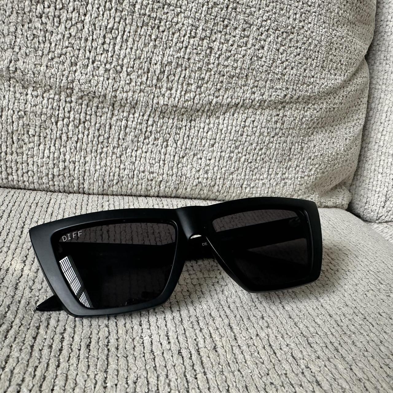 DIFF Women's Sunglasses - Black – DIFF black sung… - image 1