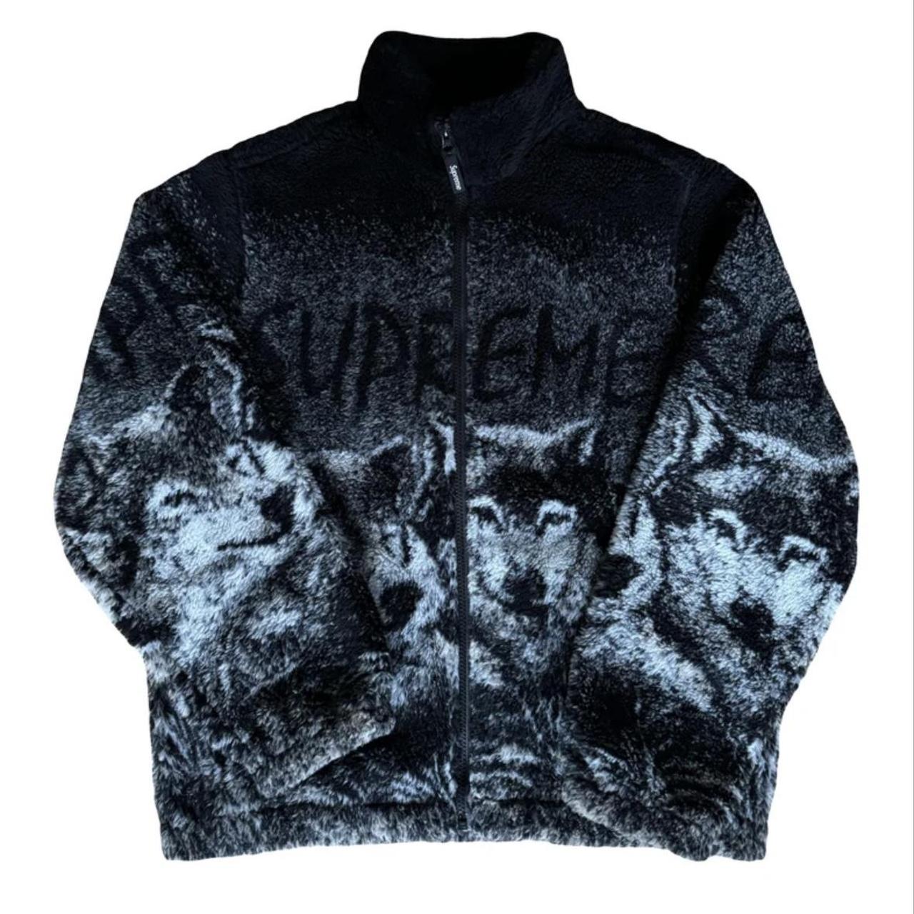 Supreme wolf fleece jacket. Hardly worn, in a really...