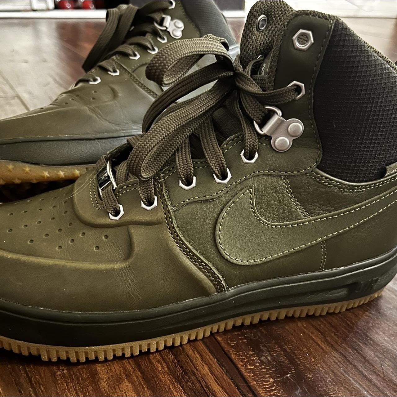 Olive green nike boots hotsell