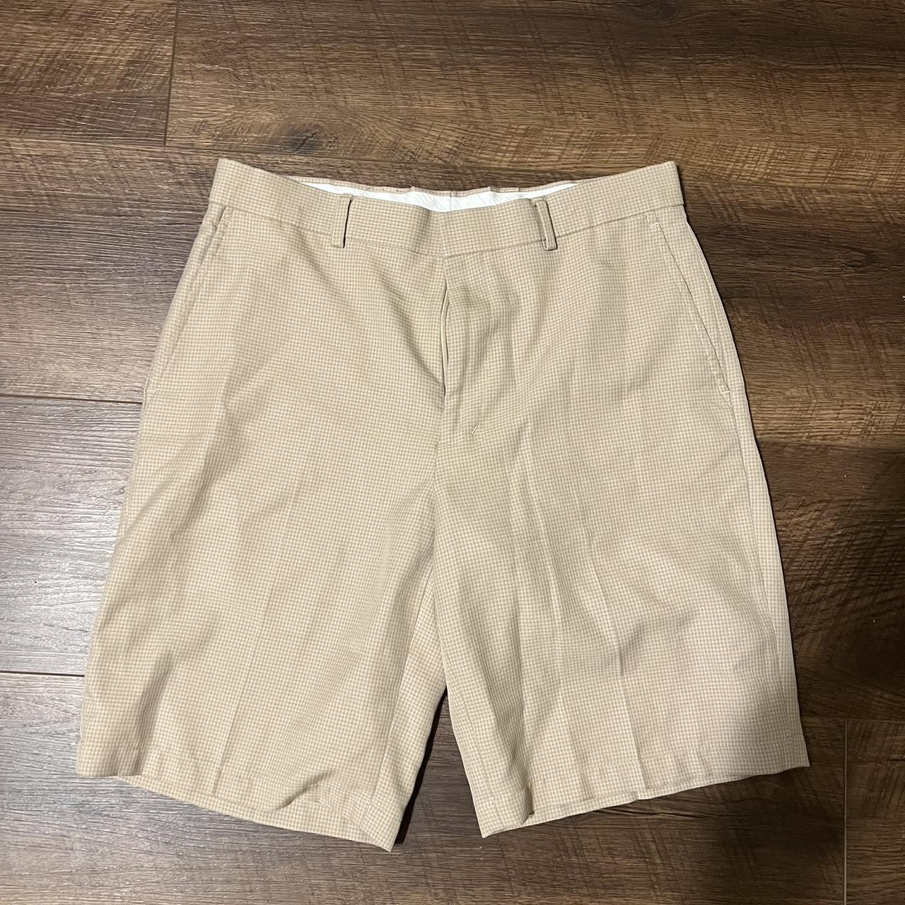 Walter Hagen Men's Tan Shorts | Depop